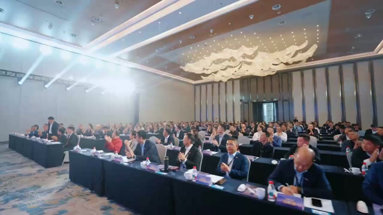 新红旗 HQ9&H6 上市路演暨二季度投资人大会的活动跟拍视频